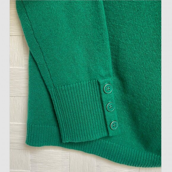 Talbots 100% Pure Cashmere Green Sweater Size P *Small Spot* - Picture 4 of 5